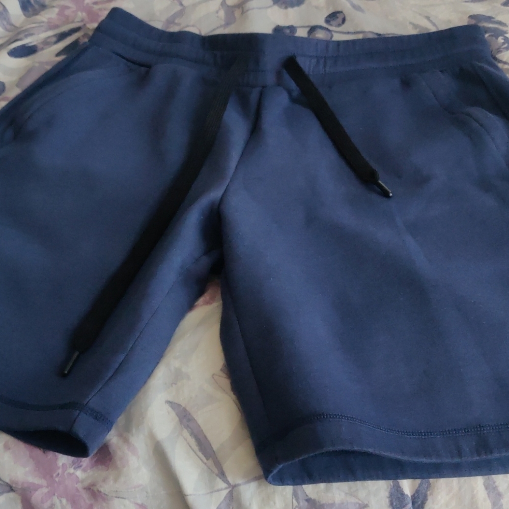 32  degrees  two Men's short